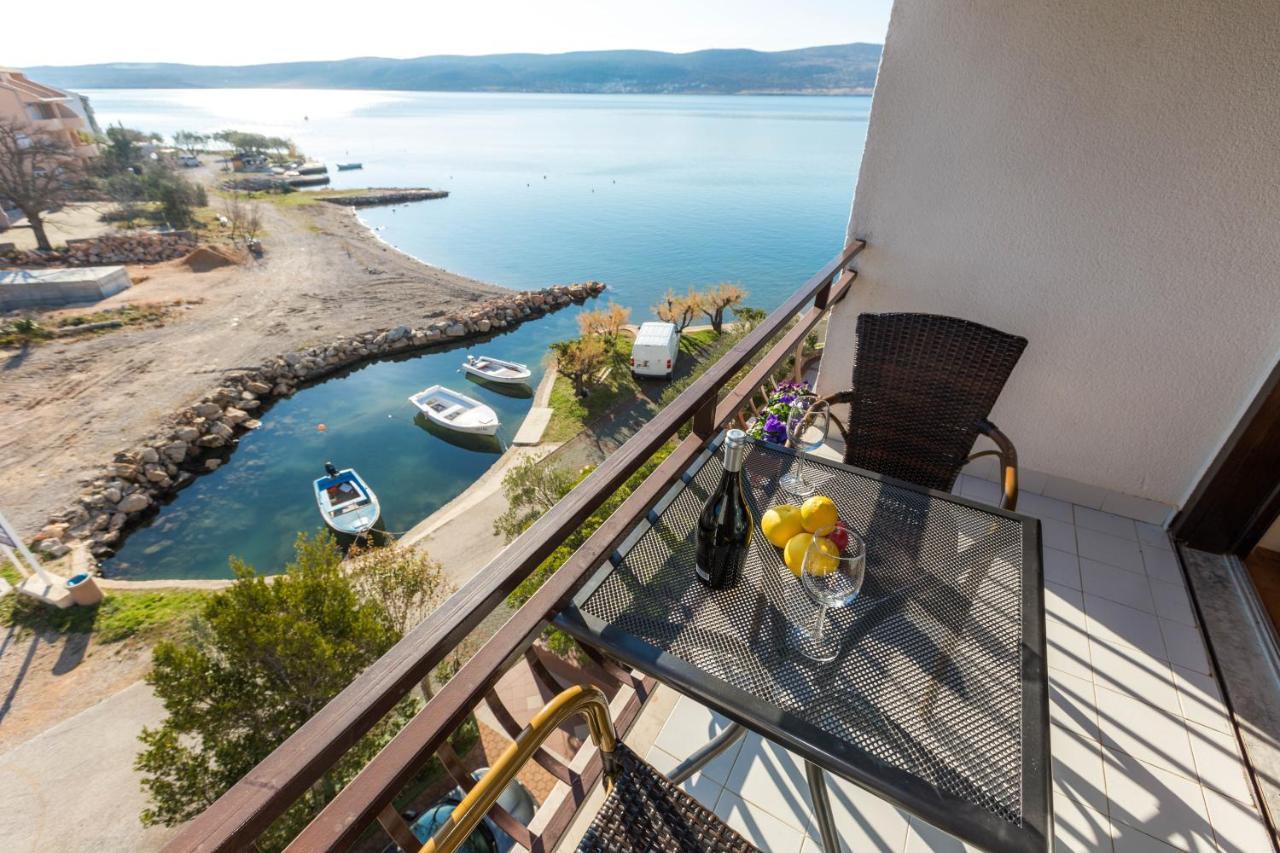 Bed and Breakfast Pansion Croatia Стариград-Пакленица Экстерьер фото